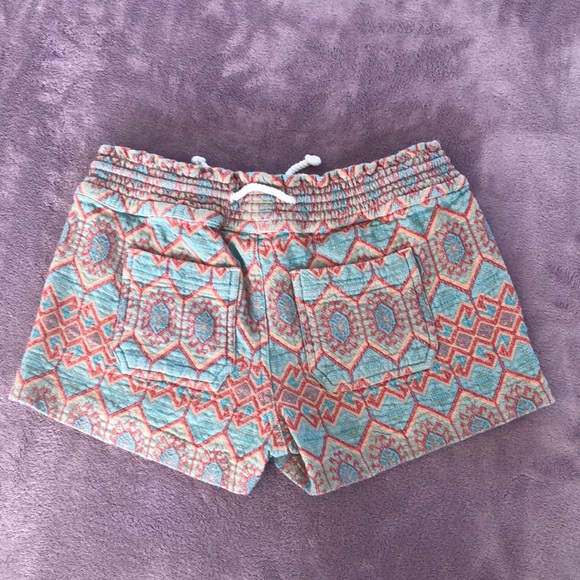 Roxy shorts - Picture 2 of 3